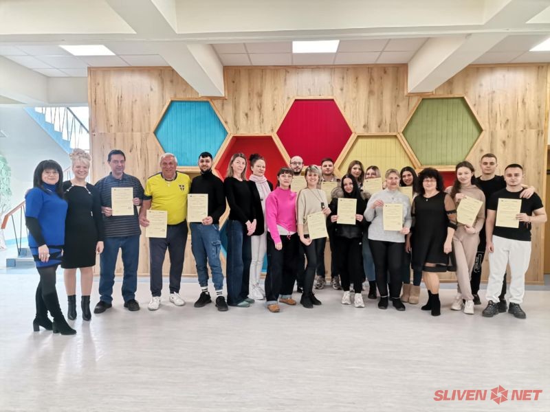 Participants taking part in the THRIVE youth workers training in Sliven, Bulgaria
